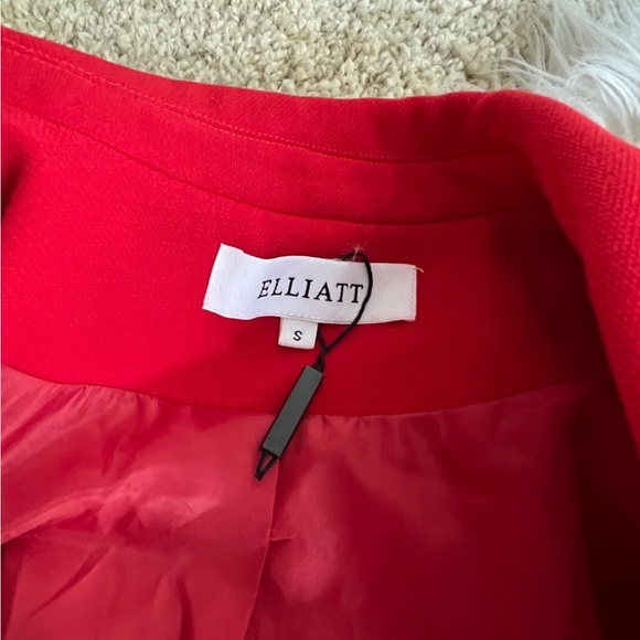 Elliatt Vibrant Red Long Coat Double breasted gold buttons NWOT quiet luxury - Picture 11 of 15